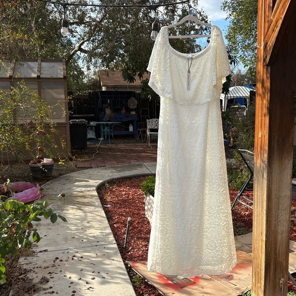 chelsea taylor Dresses & Skirts - Chelsea Taylor White Lace Dress plus size